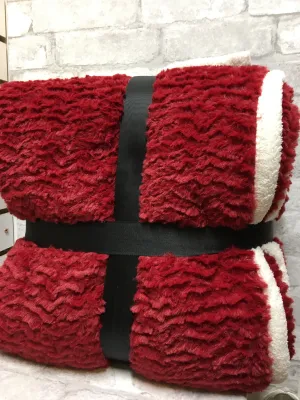 Brand new Super Soft Micro Mink Sherpa Throw in Burgundy, 60"X80" Super Luxurious Plush Reverses to to sherpa!